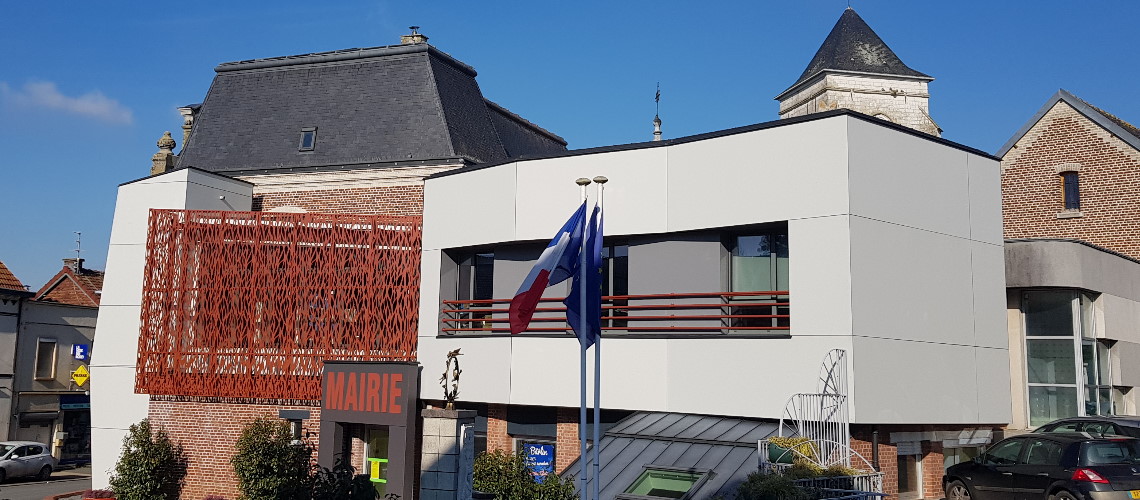 Image du Brise soleil Façade Mairie de Barlin 62 - Moucharabieh végétal Love Tree